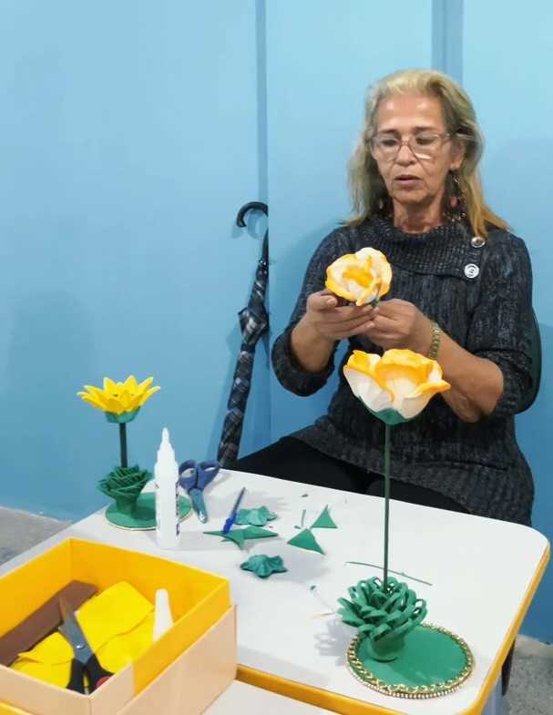 Camacã: Prefeitura ofereceu Curso de Flores Artificiais

